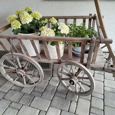 度假居 Land-haeusle *